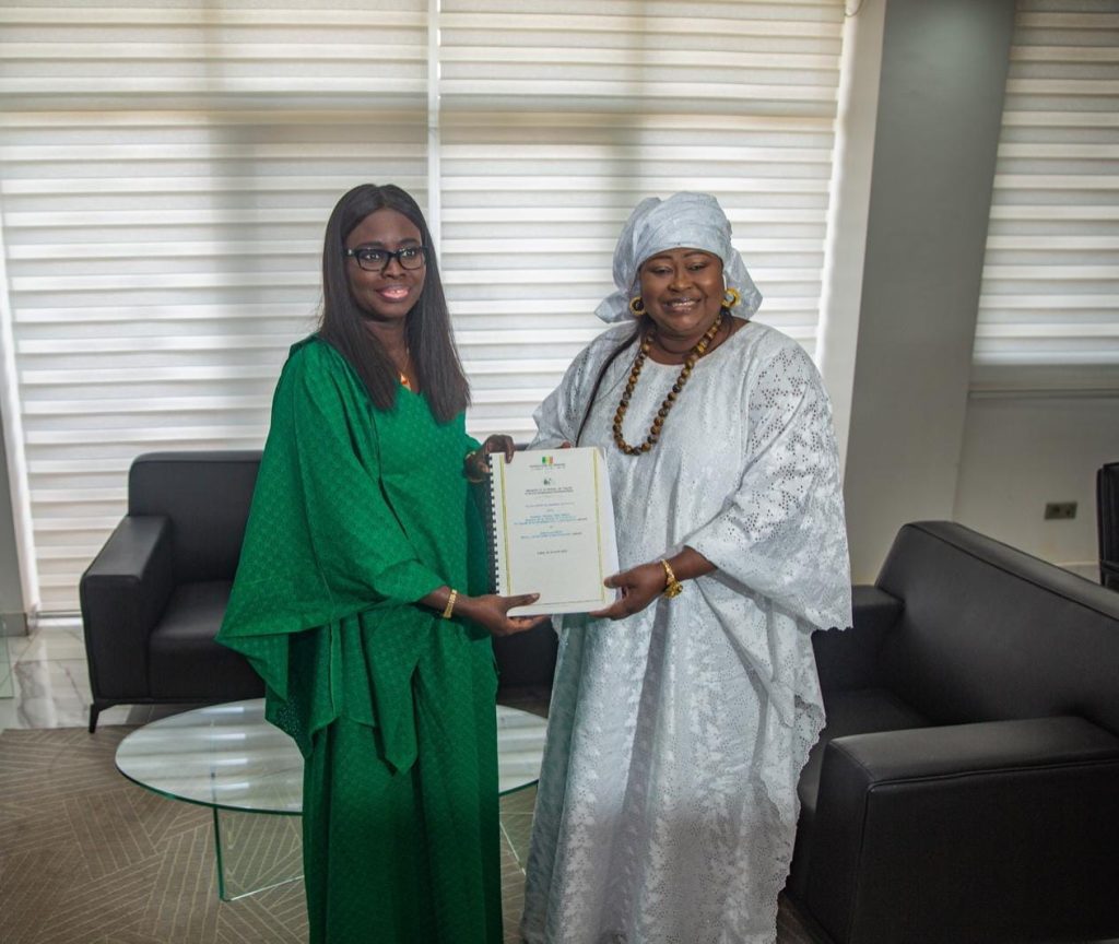 Passation de Services au Ministère de la Famille : Madame Maimouna DIEYE prend les rênes