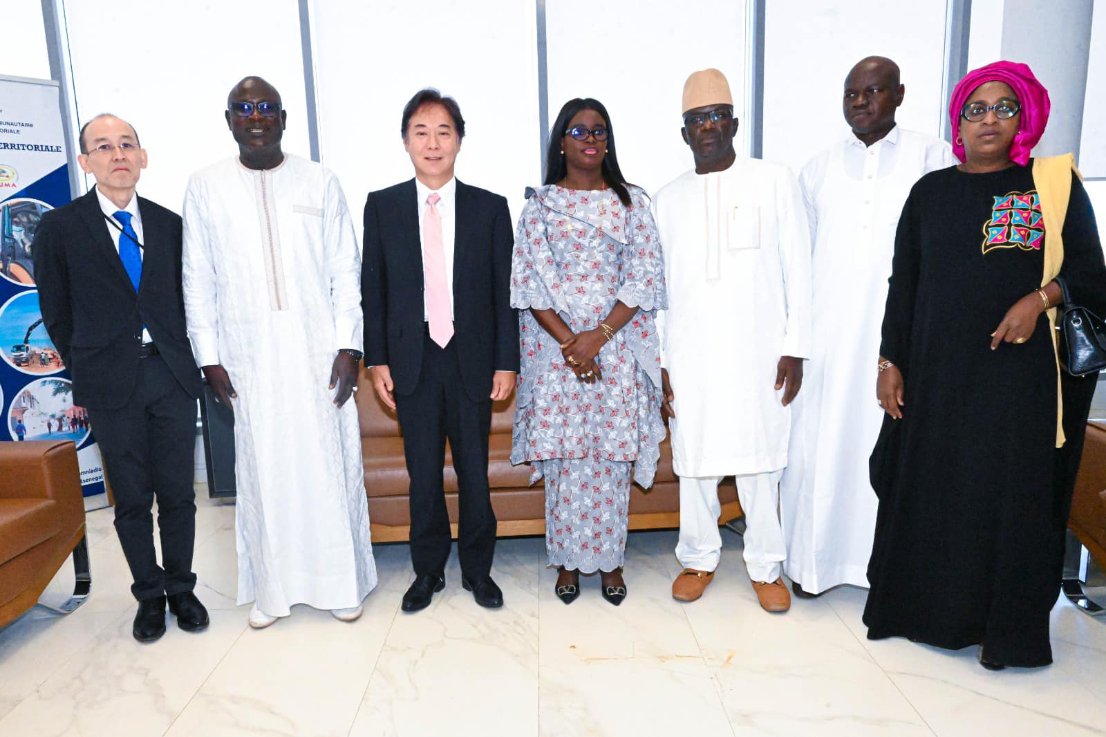 Cérémonie de réception d'un don de 4 804 tonnes de riz offert à notre pays par le Gouvernement du Japon