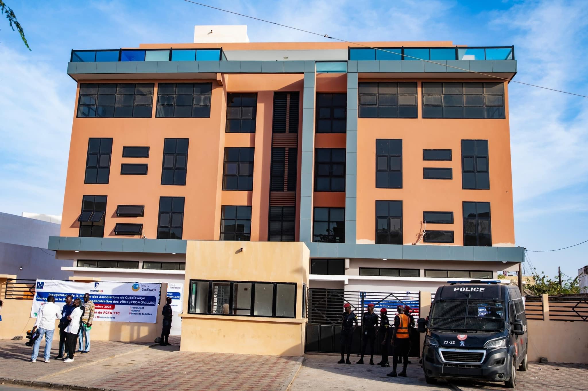 Inauguration des Maisons de la Femme "Mantoulaye GUENE" et des associations de Guédiawaye avec le Premier Ministre